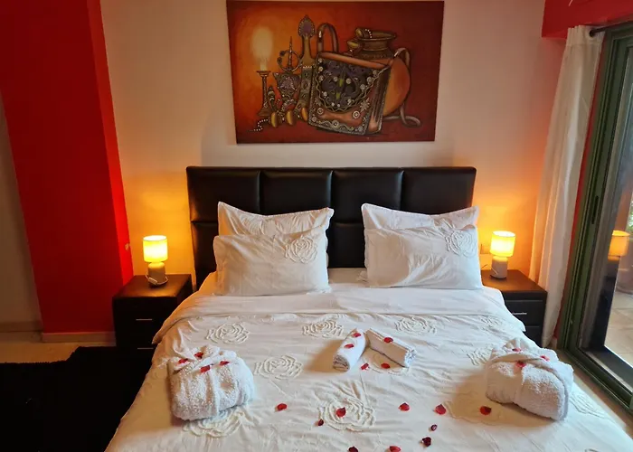 Deluxe Apartment In The Center Of City
